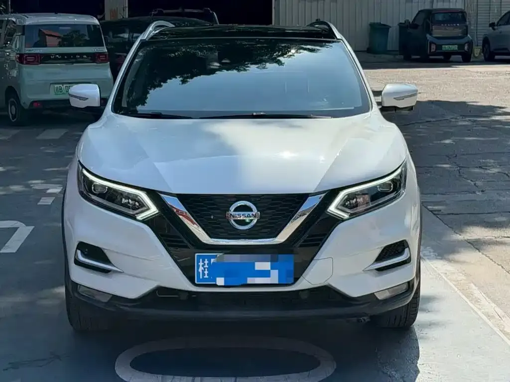 Nissan Qashqai — фото 2