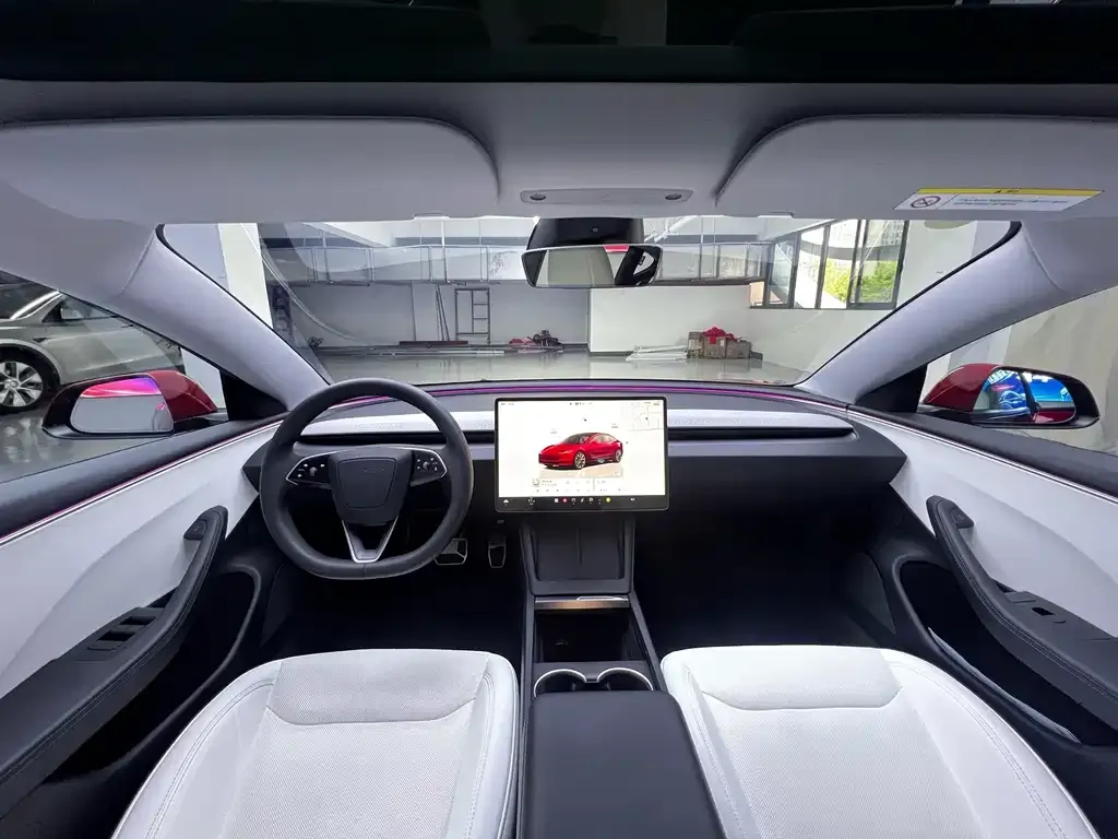 Tesla Model 3 — фото 7