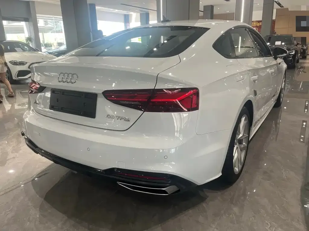Audi A5 (Import) — фото 9