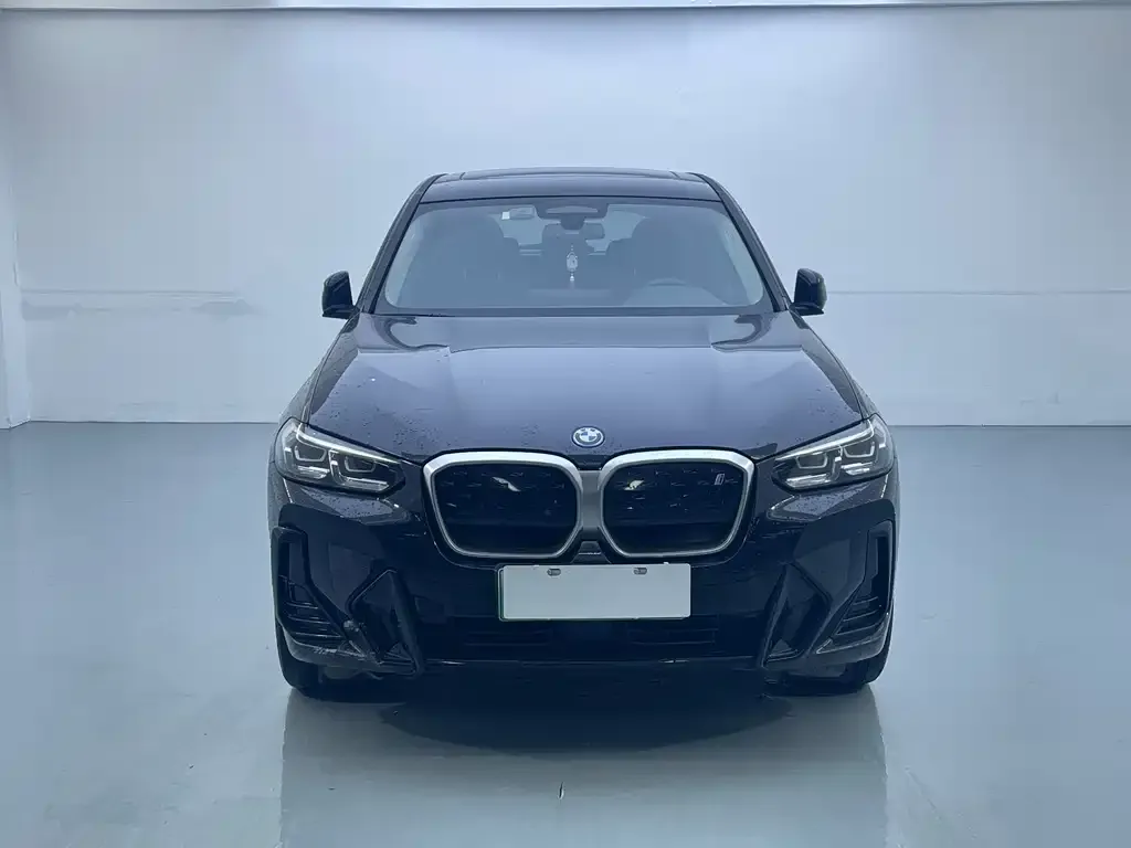BMW iX3 — фото 6