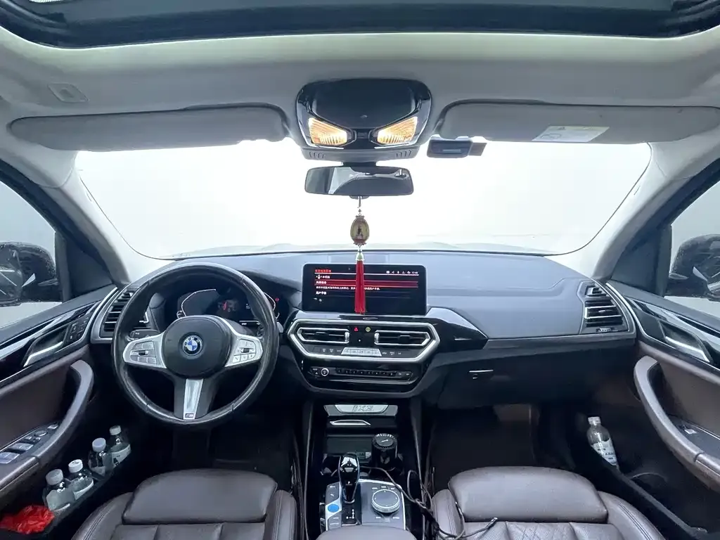 BMW iX3 — фото 10