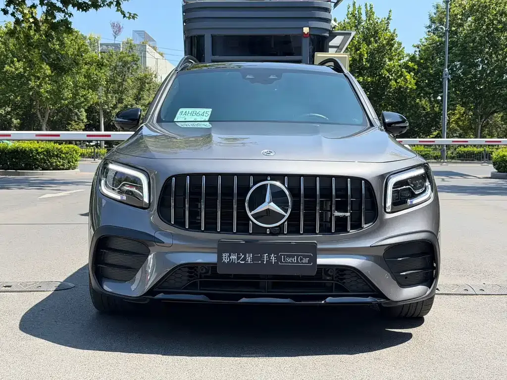 Mercedes-Benz GLB AMG — фото 5