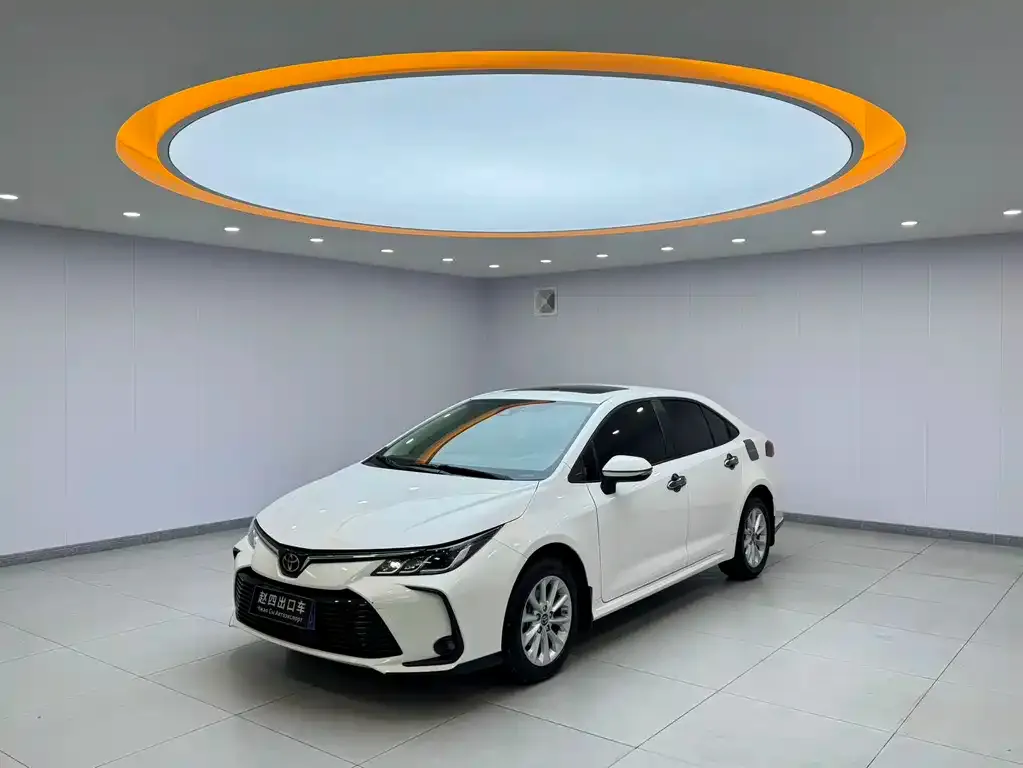 Toyota Corolla — фото 1