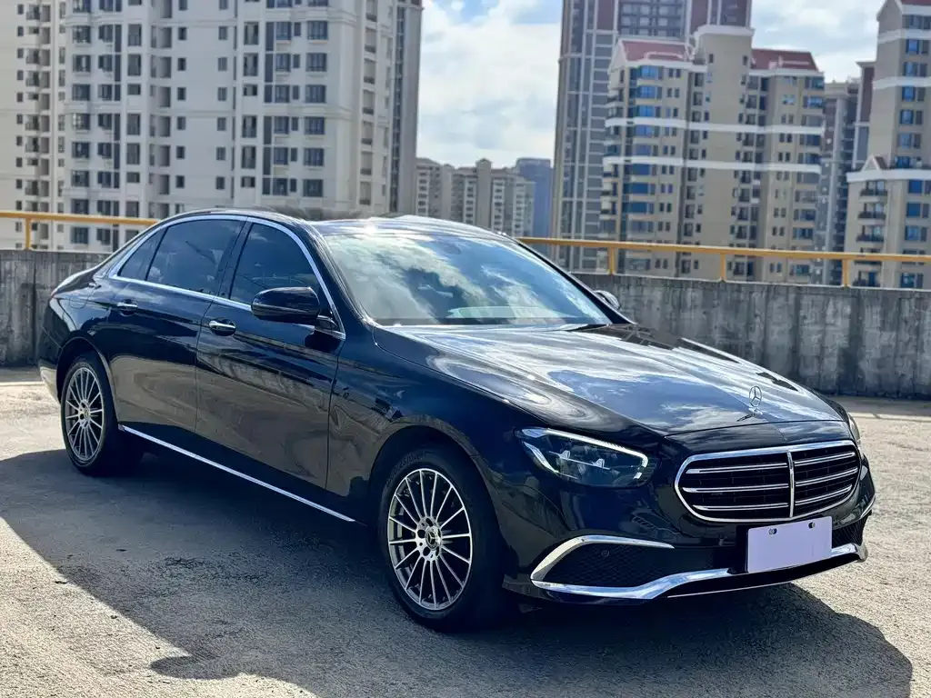 Mercedes-Benz E-Class — фото 5