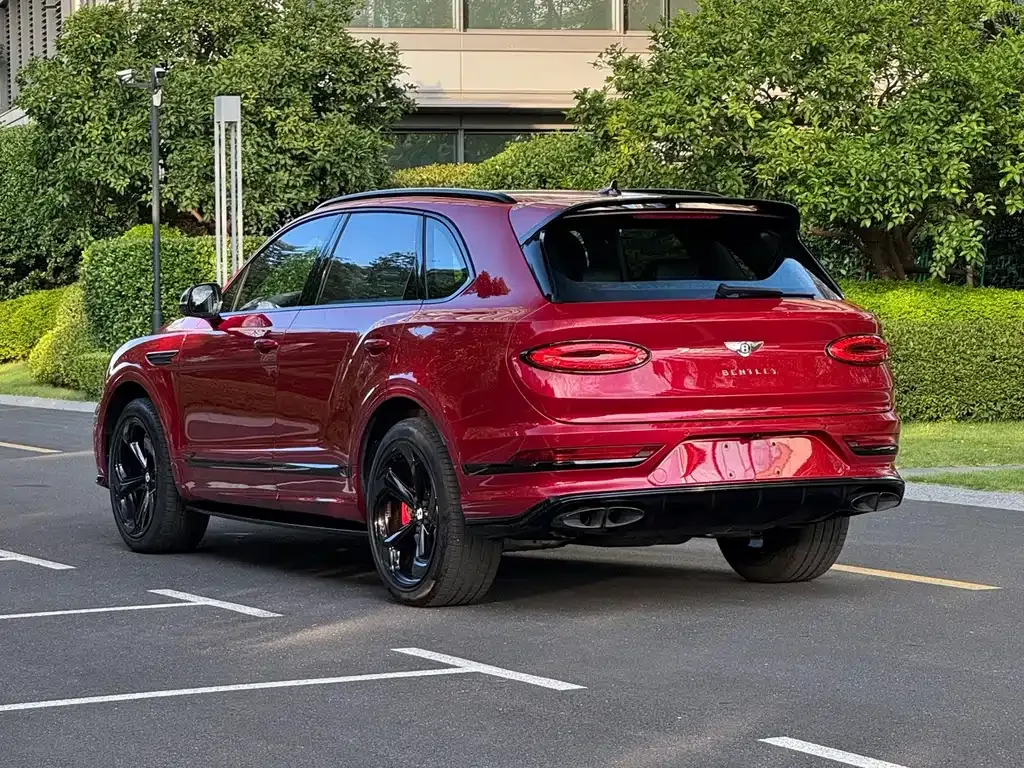Bentley Bentayga — фото 5