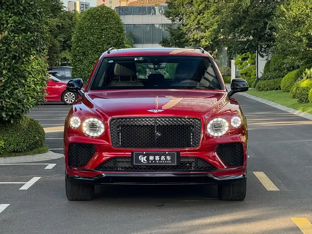 Bentley Bentayga — фото 3