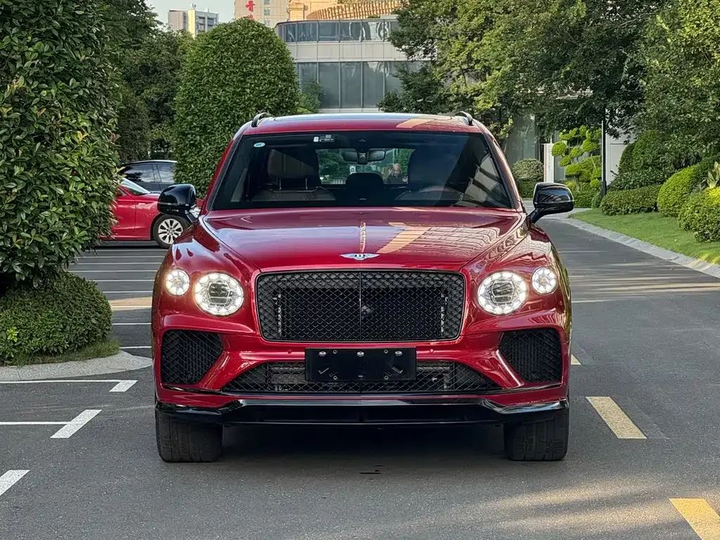 Bentley Bentayga — фото 7