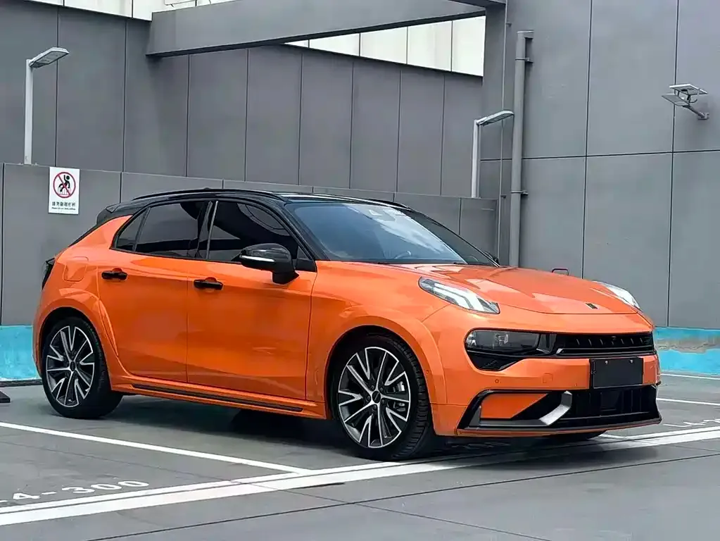 Lynk & Co 02 Hatchback — фото 6