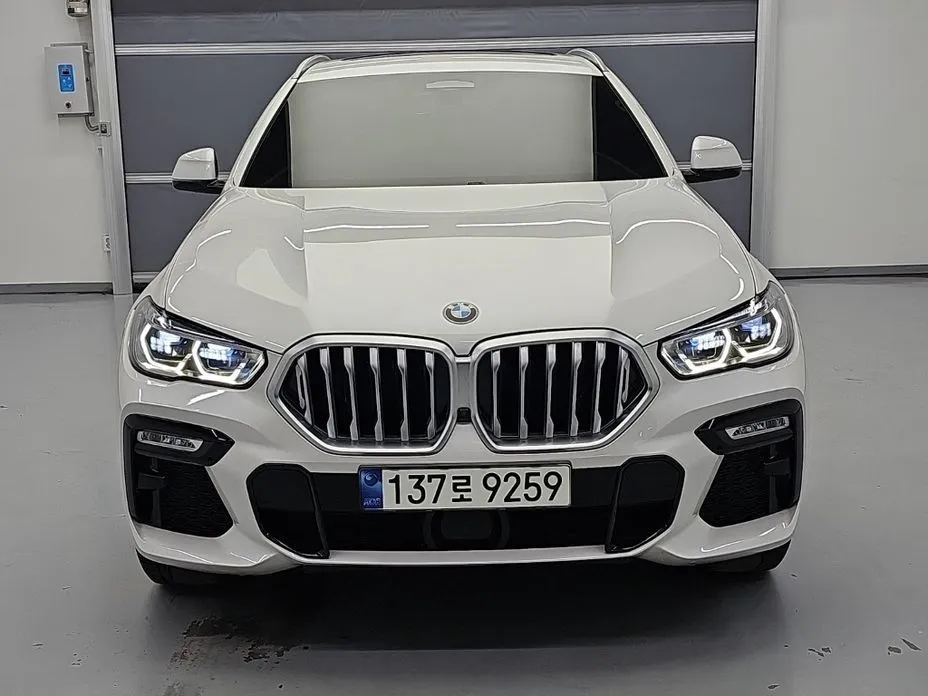 BMW X6 — фото 1