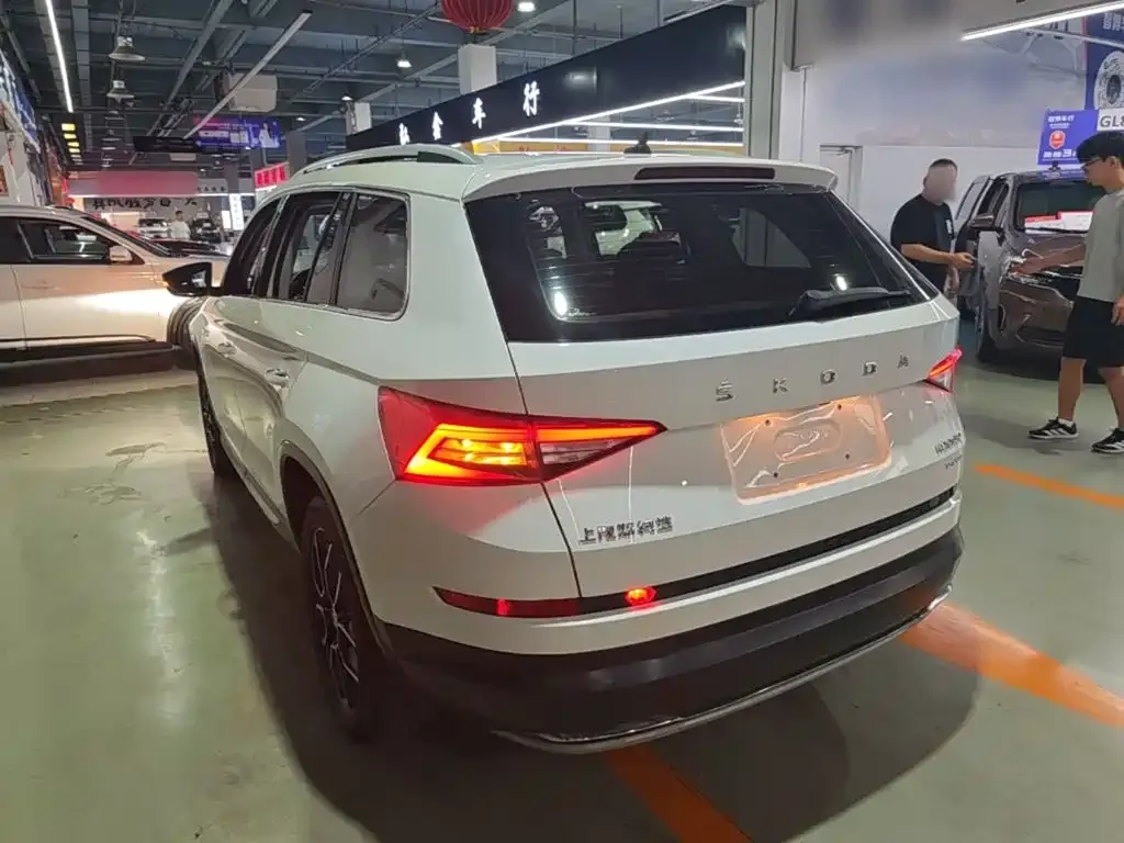 Skoda Kodiaq — фото 7