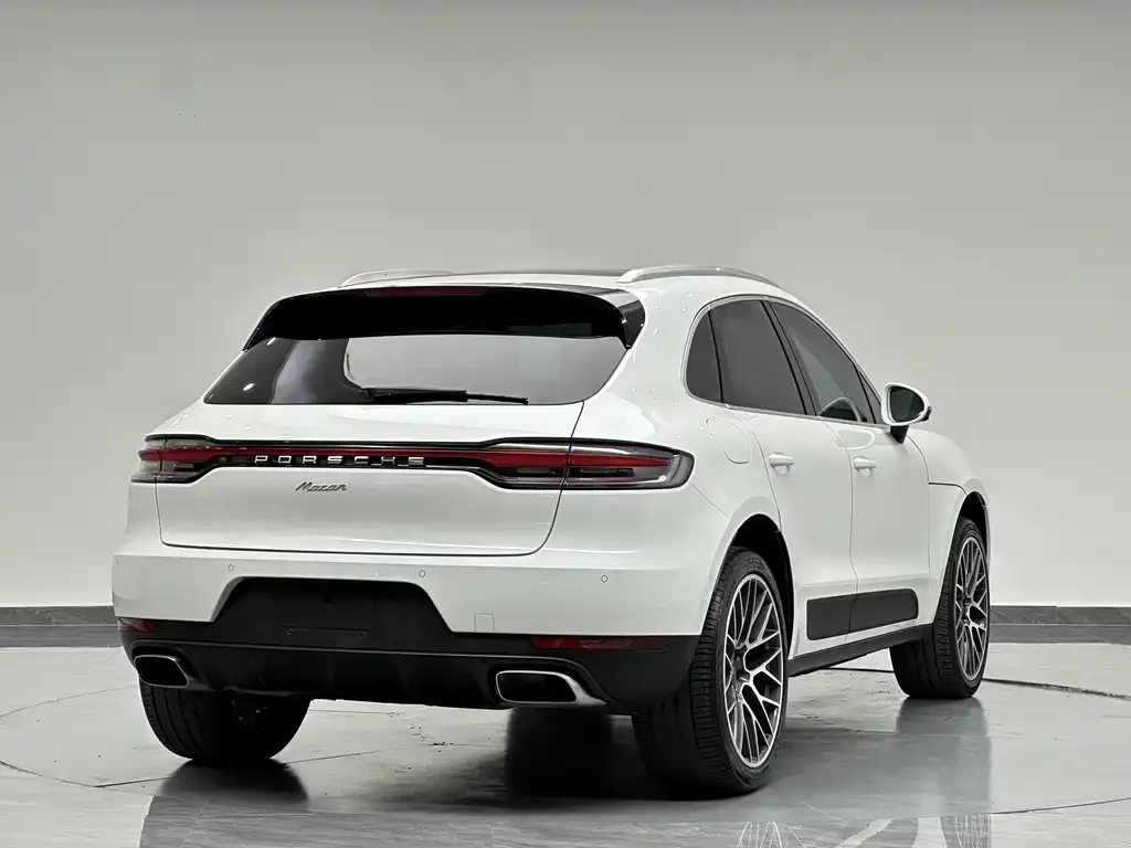 Porsche Macan — фото 8