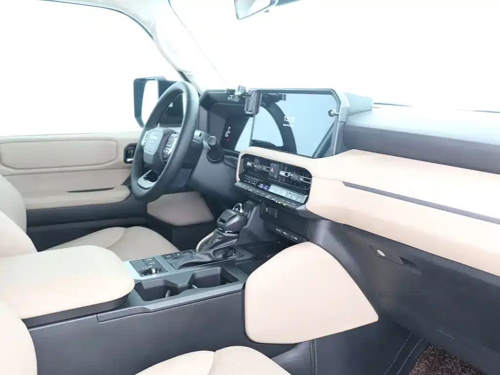 Toyota Prado — фото 3