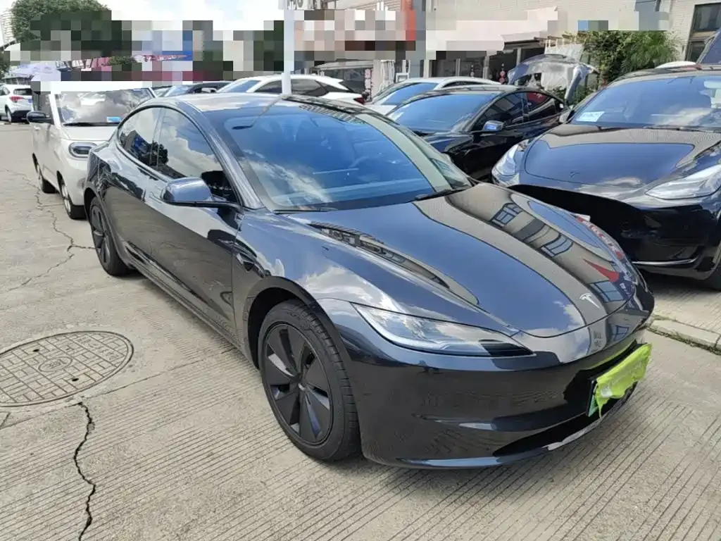 Tesla Model 3 — фото 7