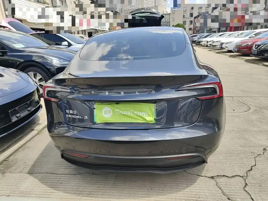 Tesla Model 3 — фото 8