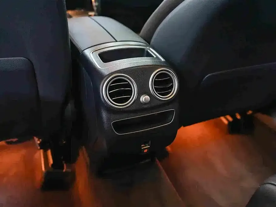 Mercedes-Benz GLC — фото 6