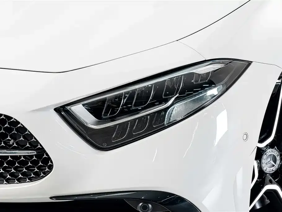 Mercedes-Benz CLS — фото 8