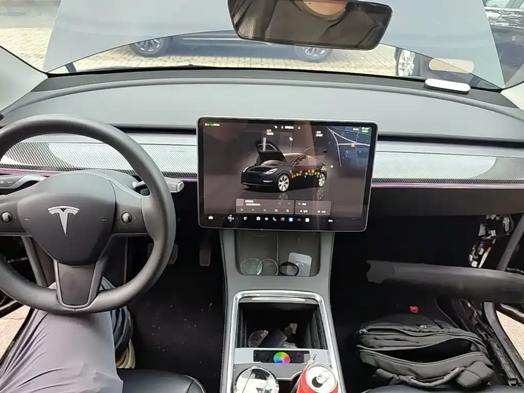 Tesla Model Y — фото 4