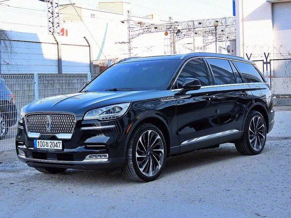 Lincoln Aviator — фото 1