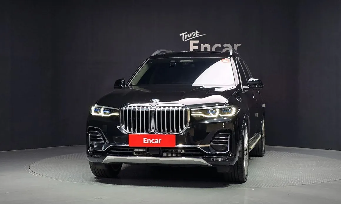 BMW X7 — фото 6