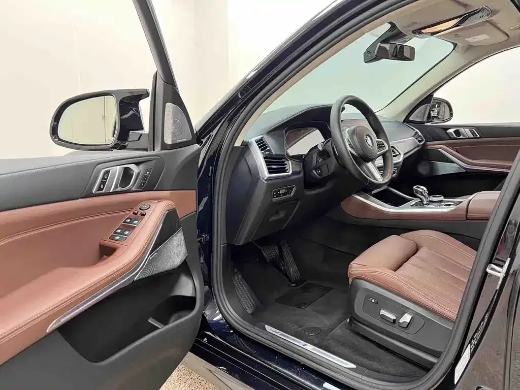 BMW X5 (Import) — фото 3