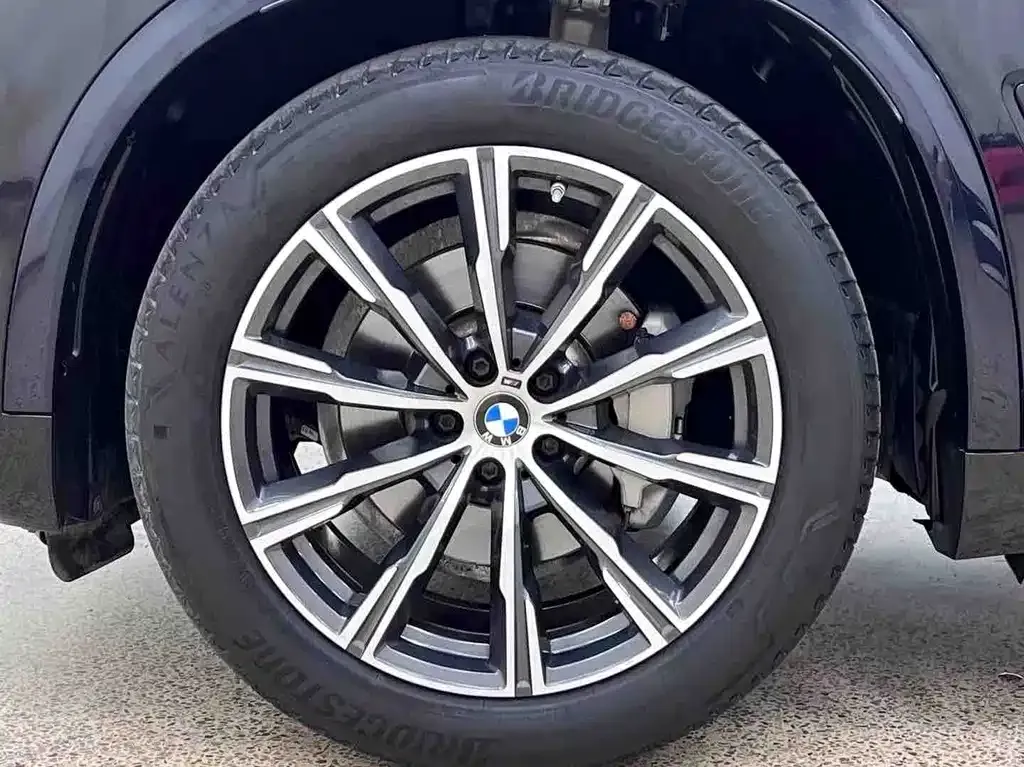 BMW X5 (Import) — фото 7