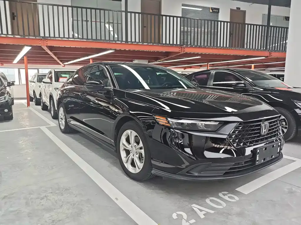 Honda Accord — фото 4