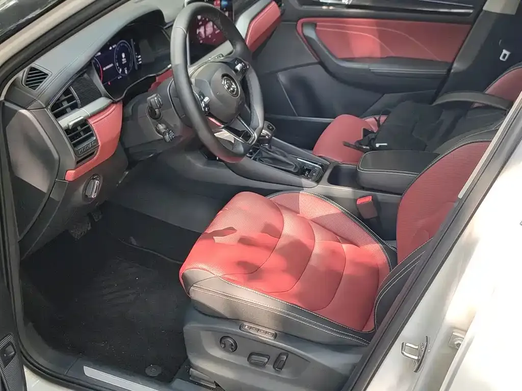 Skoda Kodiaq GT — фото 6