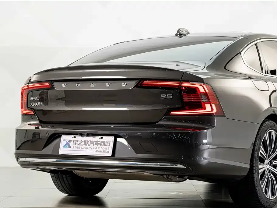 Volvo S90 — фото 6