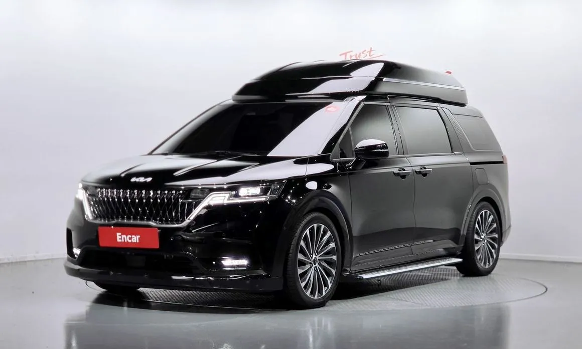 Kia Carnival — фото 1