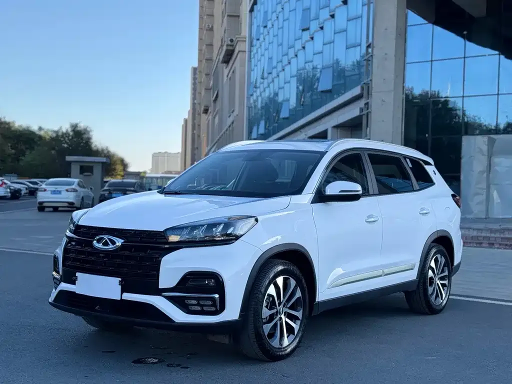 Chery Tiggo 8 — фото 1
