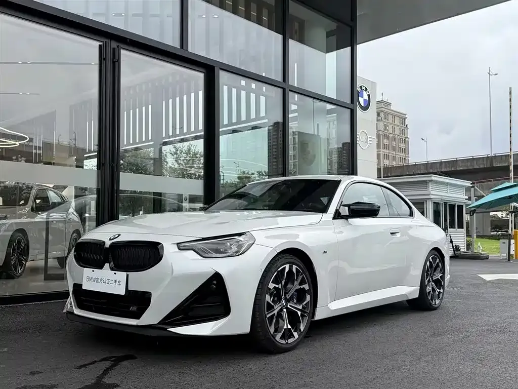 BMW M240i — фото 1