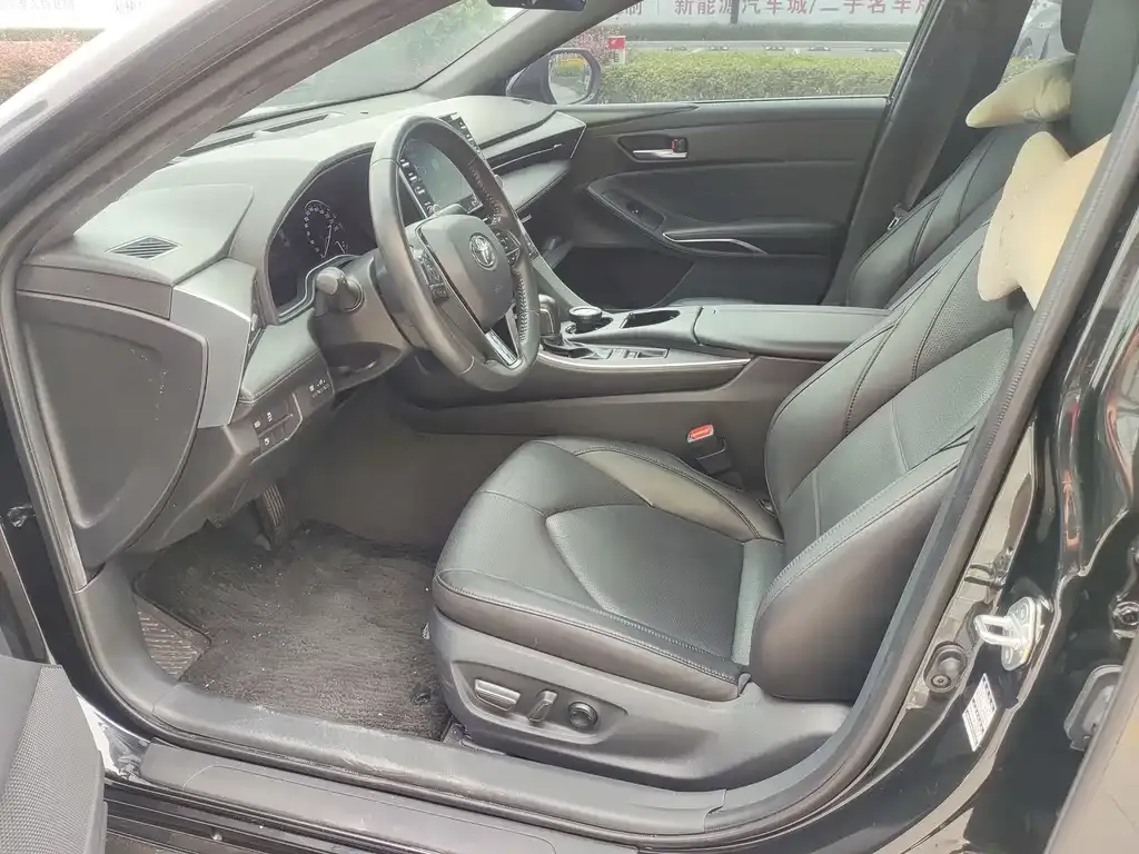 Toyota Avalon — фото 3