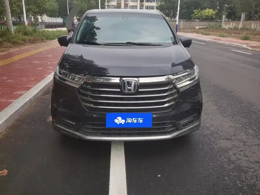 Honda Odyssey — фото 10