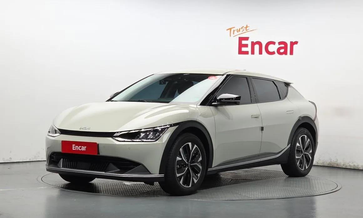 Kia EV6 — фото 1