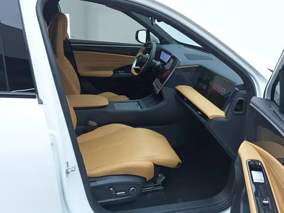 Geely Galaxy L7 — фото 4