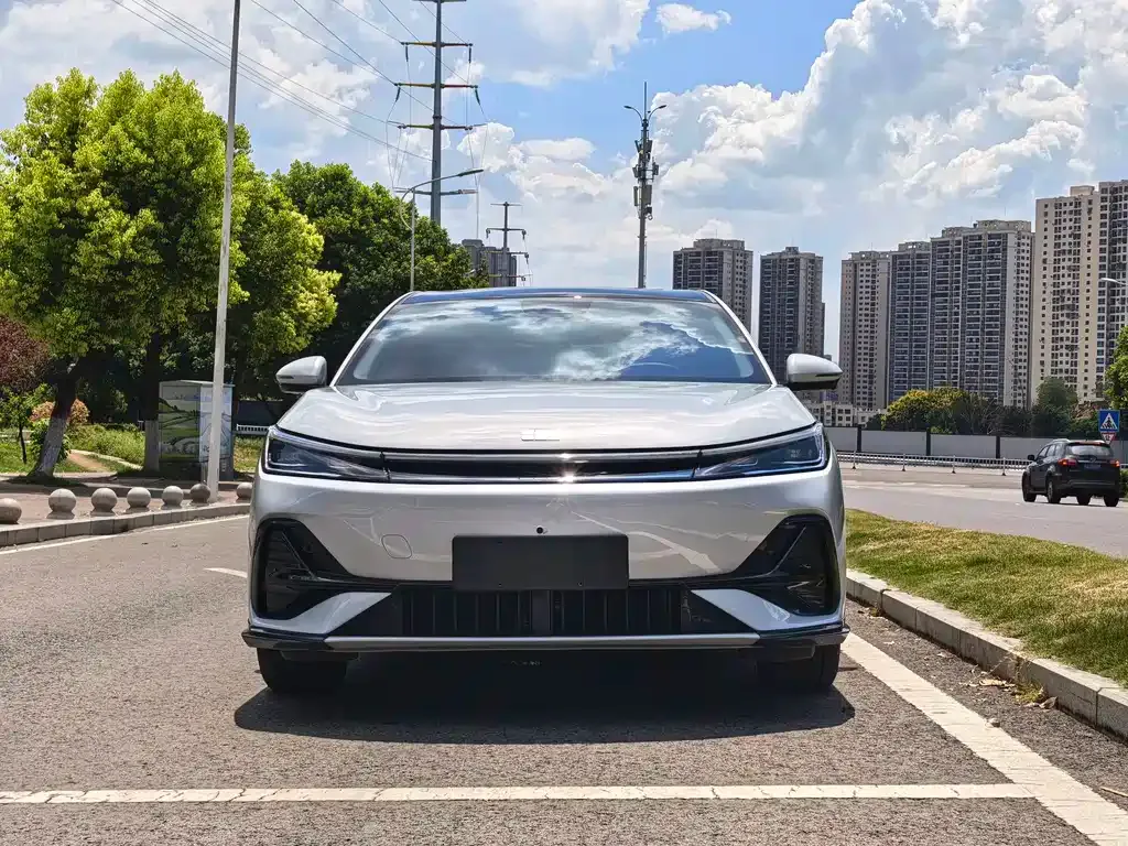 Geely Galaxy A7 EM — фото 3