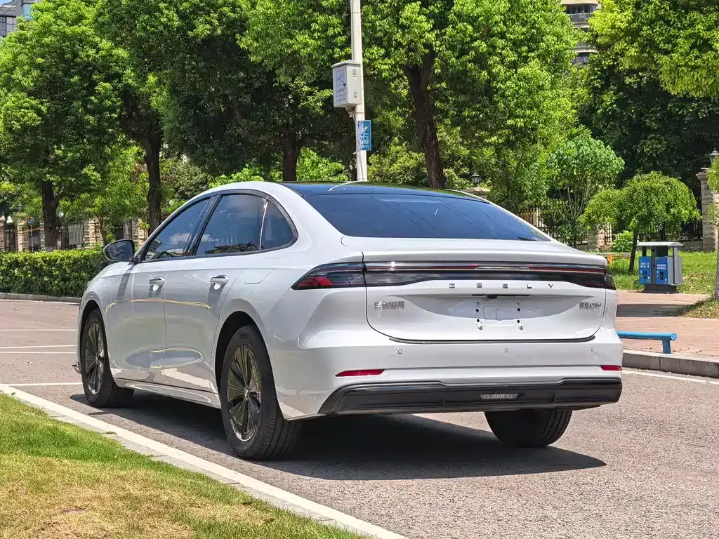 Geely Galaxy A7 EM — фото 8