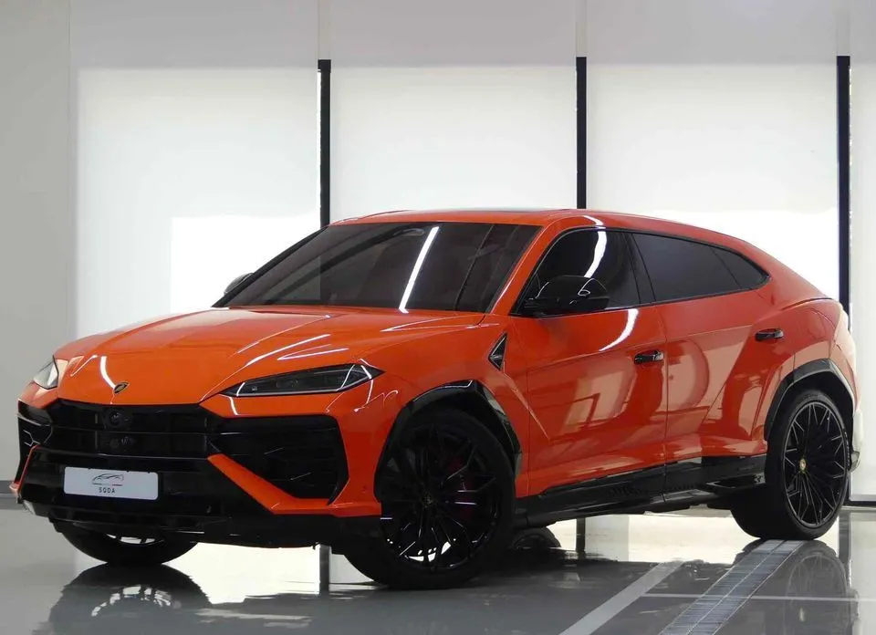 Lamborghini Urus — фото 1