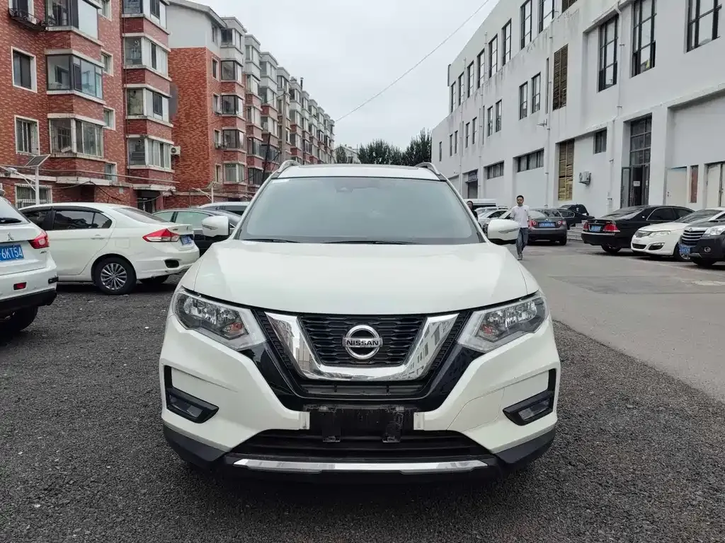 Nissan X-Trail — фото 9