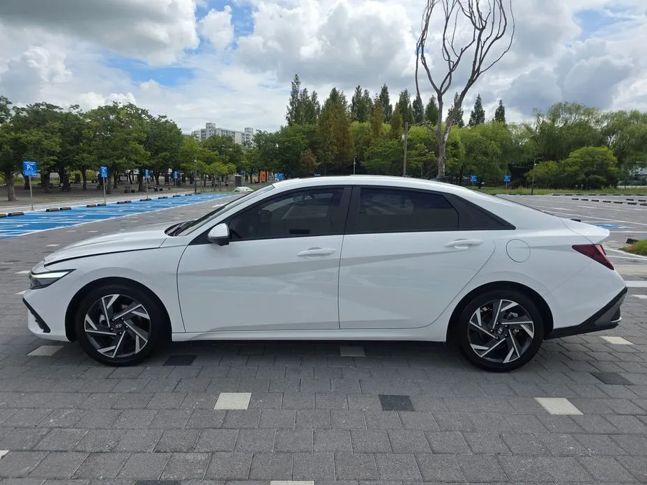 Hyundai AVANTE — фото 9