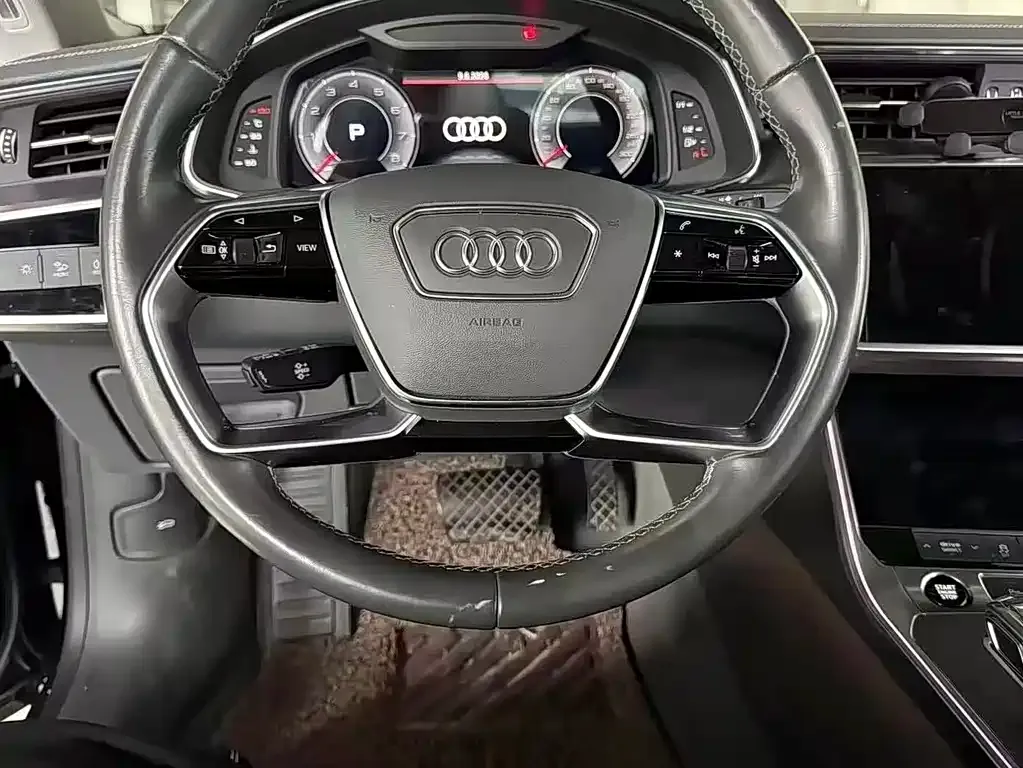 Audi A7L — фото 9