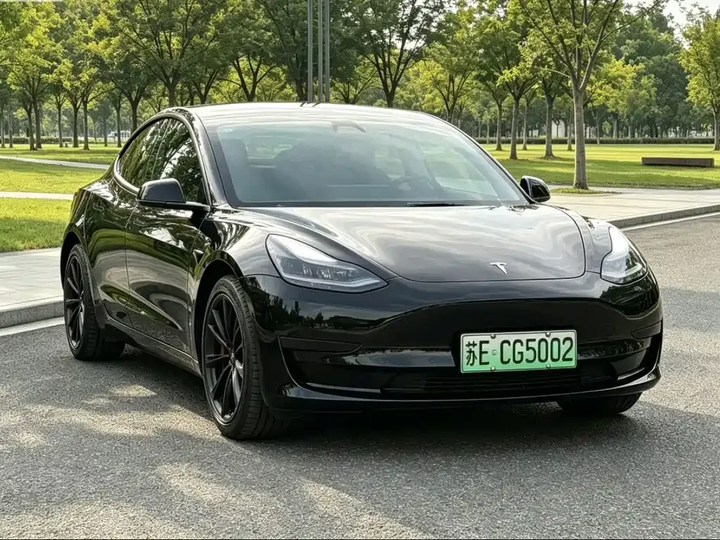 Tesla Model 3 — фото 7