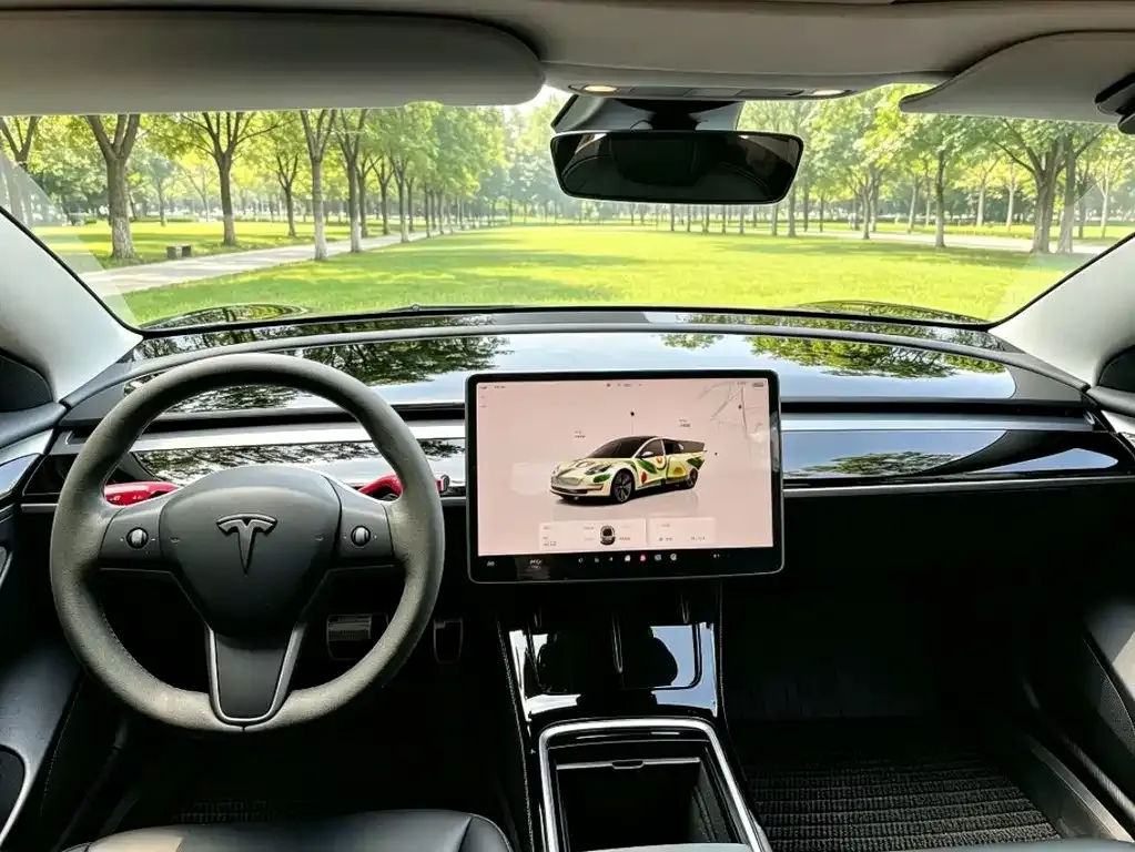 Tesla Model 3 — фото 2