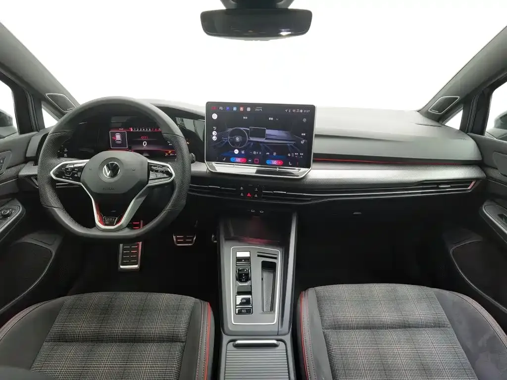 Volkswagen Golf GTI — фото 8