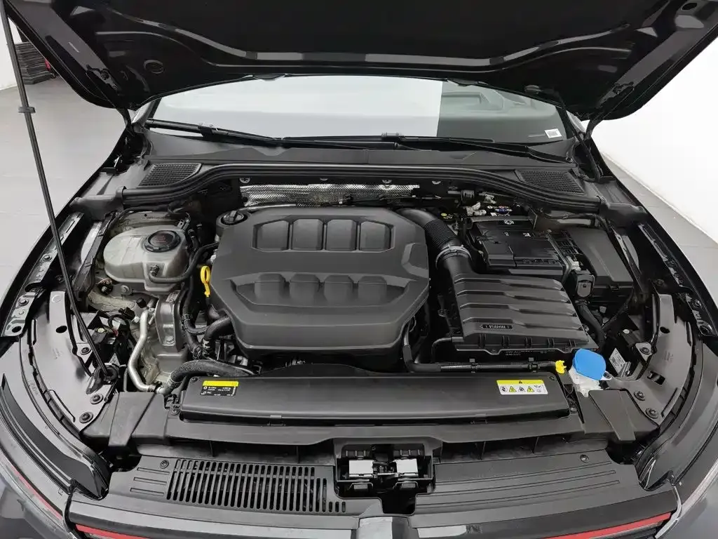Volkswagen Golf GTI — фото 7