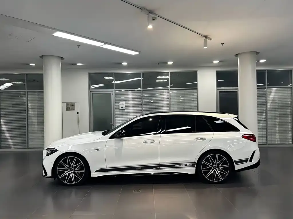 Mercedes-Benz C-Class AMG — фото 9