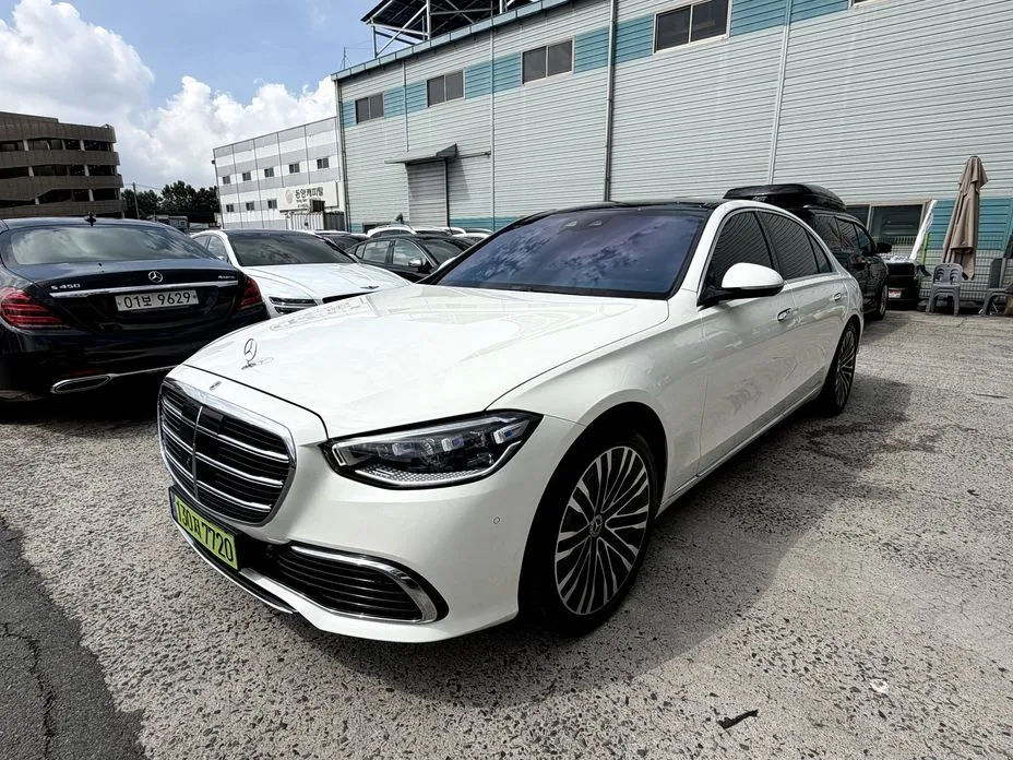 Mercedes-Benz S-Class — фото 1