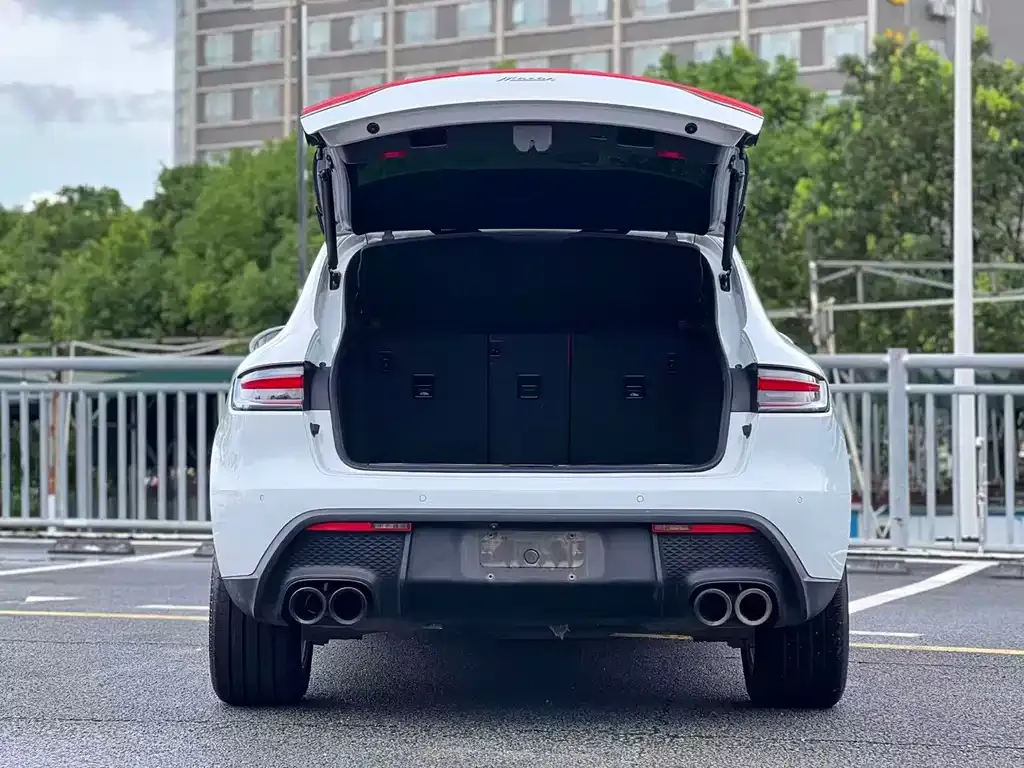 Porsche Macan — фото 8
