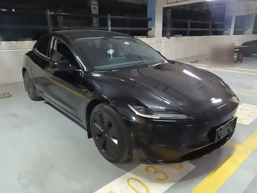 Tesla Model 3 — фото 4