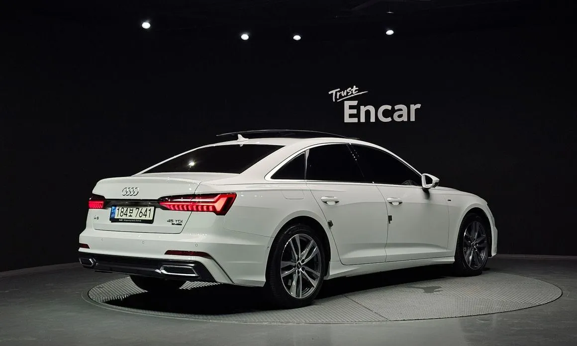 Audi A6 — фото 2